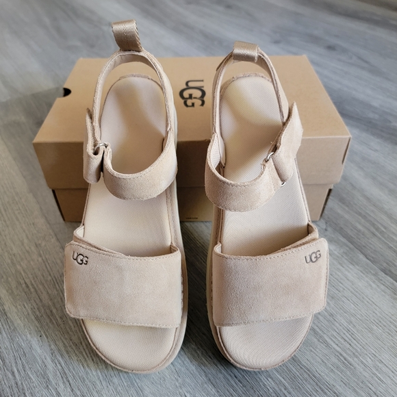 UGG  Goldenstar Platform Sandal - Picture 3 of 10